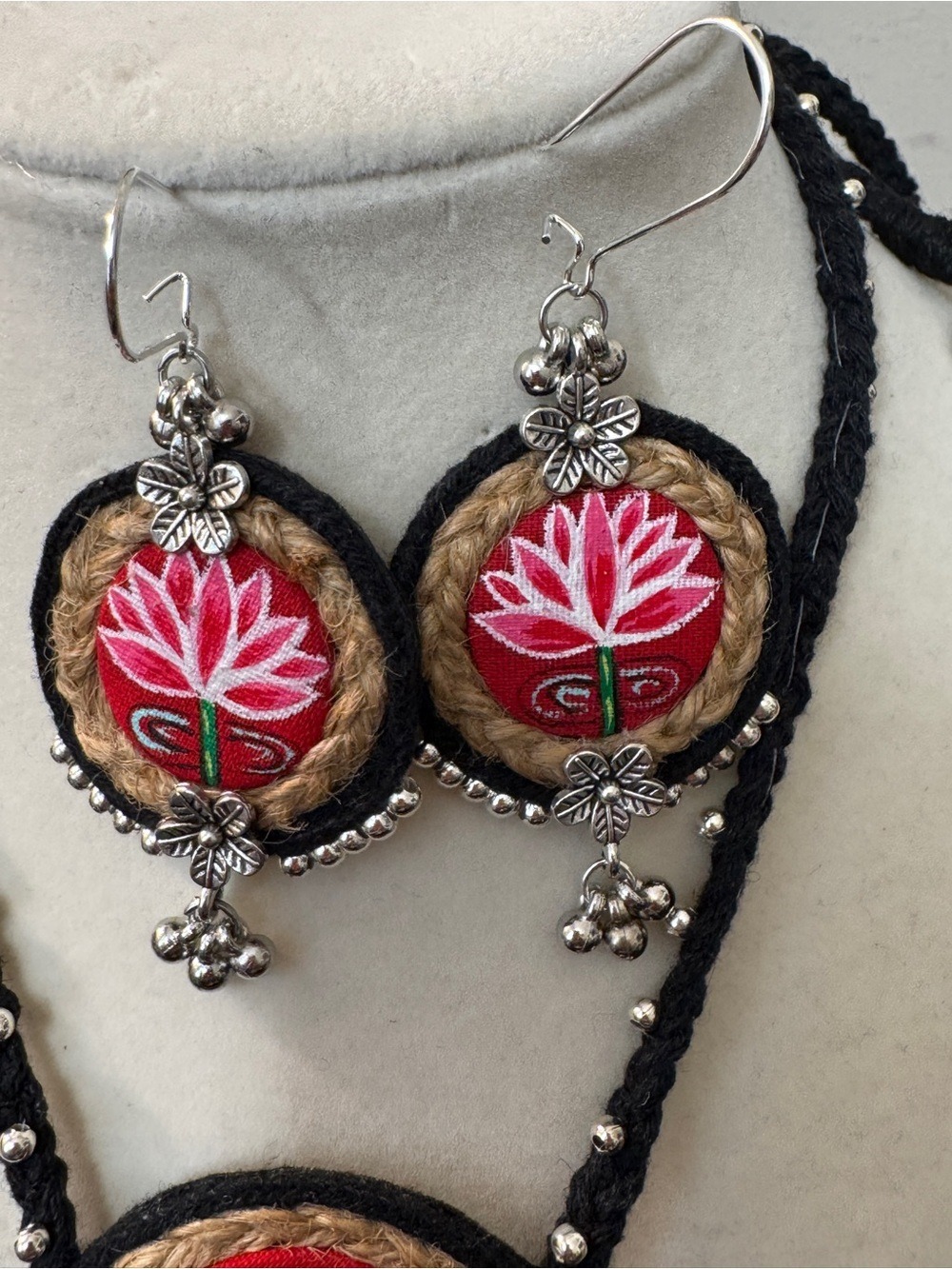 Handcrafted Red Lotus & Fish Necklace Set - Women Jewelry - Picture 4 of 5